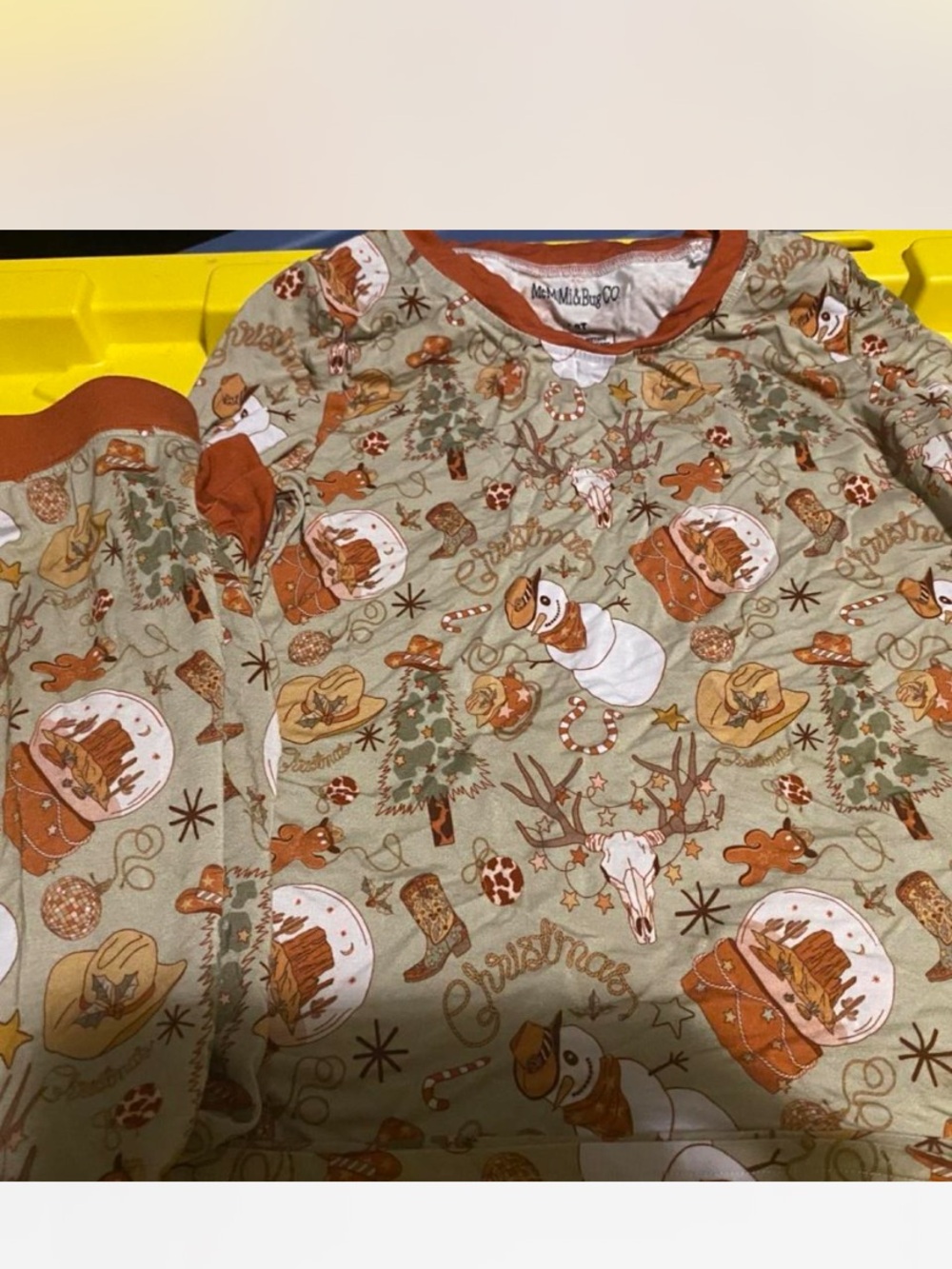 7/8 Western Christmas Print bamboo pjs EUC